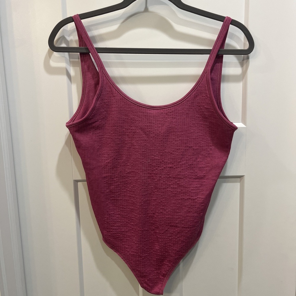 Lululemon Ebb to Street Ribbed Bodysuit Women's Sz 8 Solid Pink Lychee Tank Top